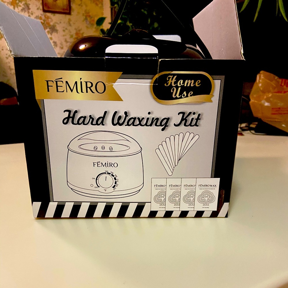 FEMIRO HARD WAXING KIT NEVER USED